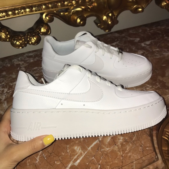 nike air force 1 sage low size 8.5